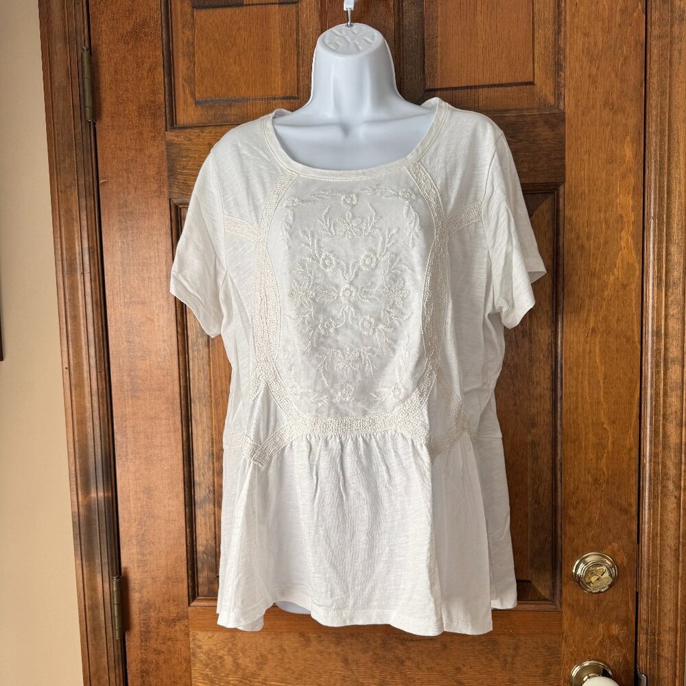 Style & Co White w/Lace Short Sleeve Peplum Tee Size 1X